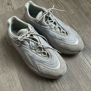 Addidas women’s shoes